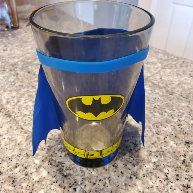 Batman Pint Glass with Cape 40oz Capacity - DC Comics