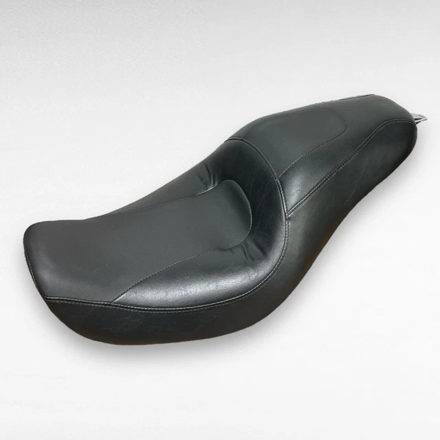 GENUINE OEM HARLEY Davidson Motorcycle Seat Black RDW92/610067 80 90