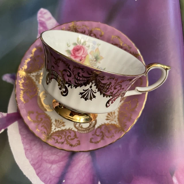 PARAGON BY APPOINTMENT To Her Majesty The Queen Purple Gold