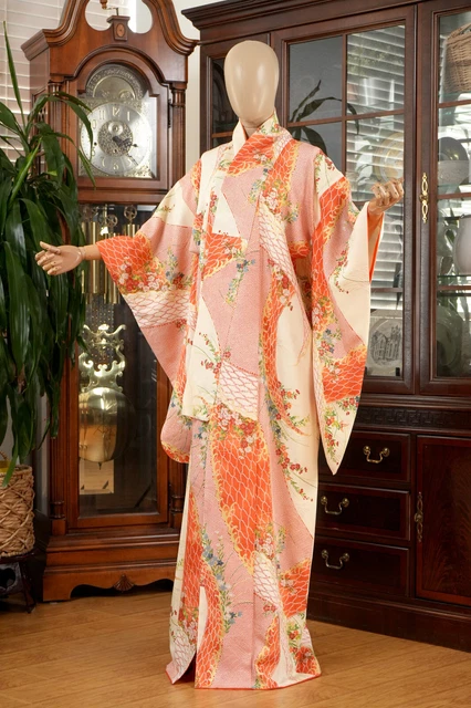 Dear Vanilla Japanese Silk Furisode Kimono Women's Authentic Japan Made Vintage