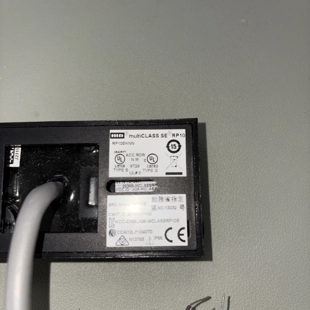 HID MULTICLASS SE Proximity Swipe Access Reader RP10E used only for ...