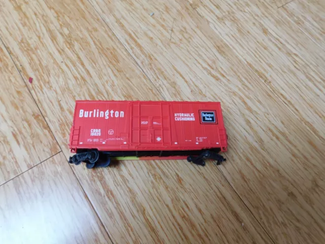 Bachmann HO 41' PD Box Car, CB & O/ Burlington, #19820