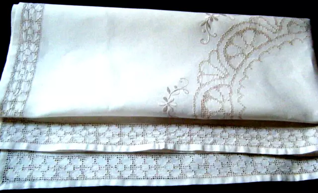 Antique Italian tablecloth floral drawn thread work lace Sicilian Punto Tirato