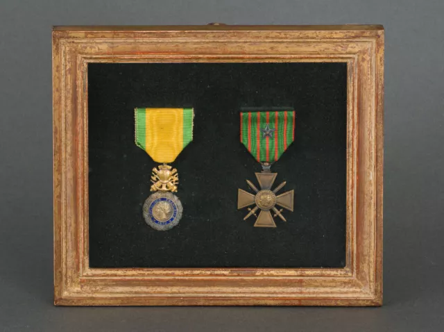 MÉDAILLE MILITAIRE CROIX de guerre Légion d'Honneur Cadre en bois 1870  A4982 EUR 90,00 - PicClick FR