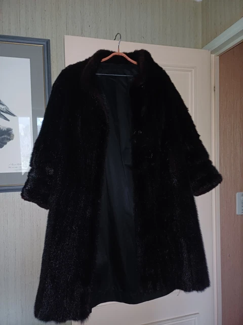 Manteau Femme Felini Saga Fox En Fourrure Véritable Blanche - Taille 40-42, Occasion Très Bon état