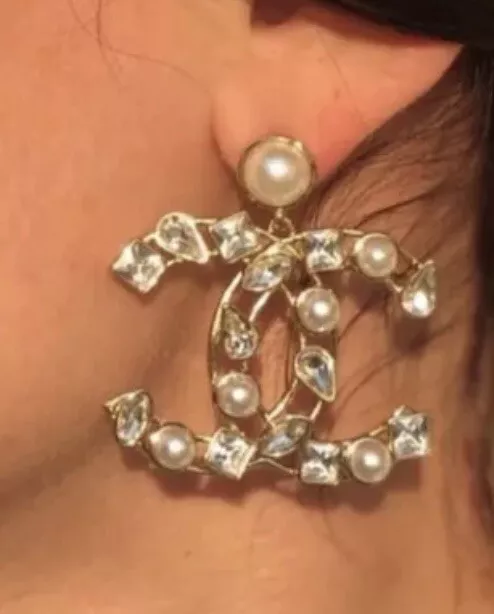 NWT CHANEL RUNWAY XL CC Logo Pearl Crystal Gold Tone Large Drop Earrings w/  Box $1,200.00 - PicClick
