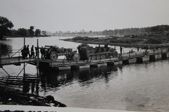 FOTO PHOTO 46905 Wehrmacht Sd.Kfz. Kettenfahrzeug Geschütz Artillerie