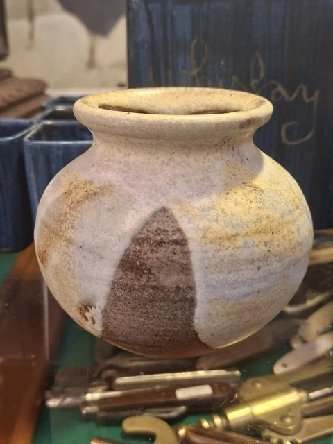 Vase Boule Sur Pied Terre Cuite Marron Décor Abstrait - Occasion, Signé MC 91, Style Africain