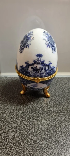 Boite à bijoux collection oeuf en porcelaine