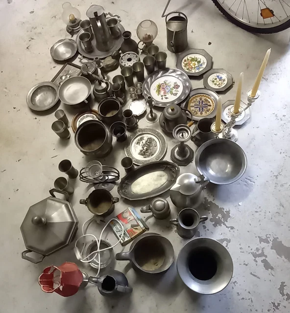 großes Konvolut Zinn Teller Becher Kannen etc., über 80 Teile,   ca. 35 kg