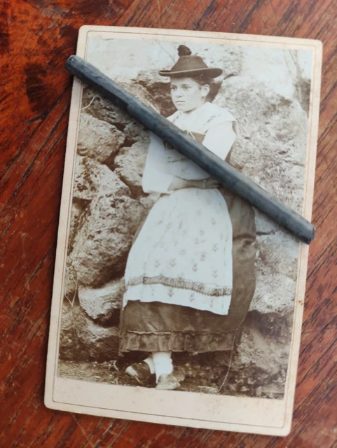 antik Foto CdV Karte Dme in Tracht Dirndl Oberbayern um 1900
