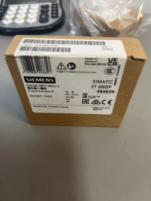 New Siemens 6ES7 134-6HB00-0CA1 6ES7134-6HB00-0CA1 ET 200SP Analog input module