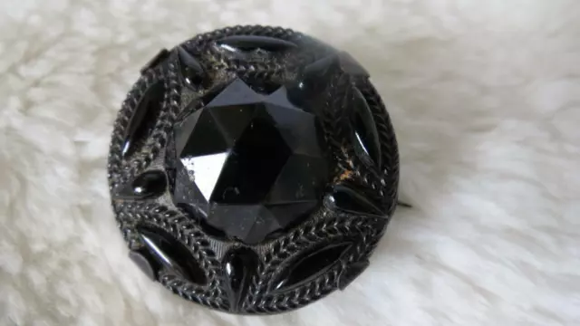 Victorian Whitby Jet Round Carved Faceted Mourning Brooch Pin