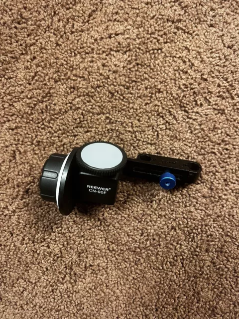 Neewer manual Follow Focus (for Rail system and manual lenses)