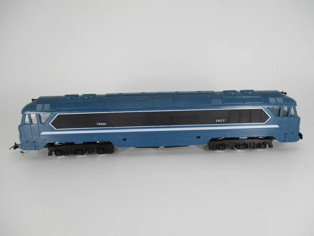 Lima H0 - Locomotive diesel-électrique - CC 70000 et 040 DE Lima H0 - Locomotive diesel-électrique - CC 70000 et 040 DE