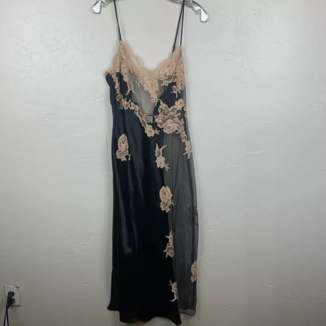 VTG FREDERICKS OF Hollywood gown negligee black cream silk lace Size ...