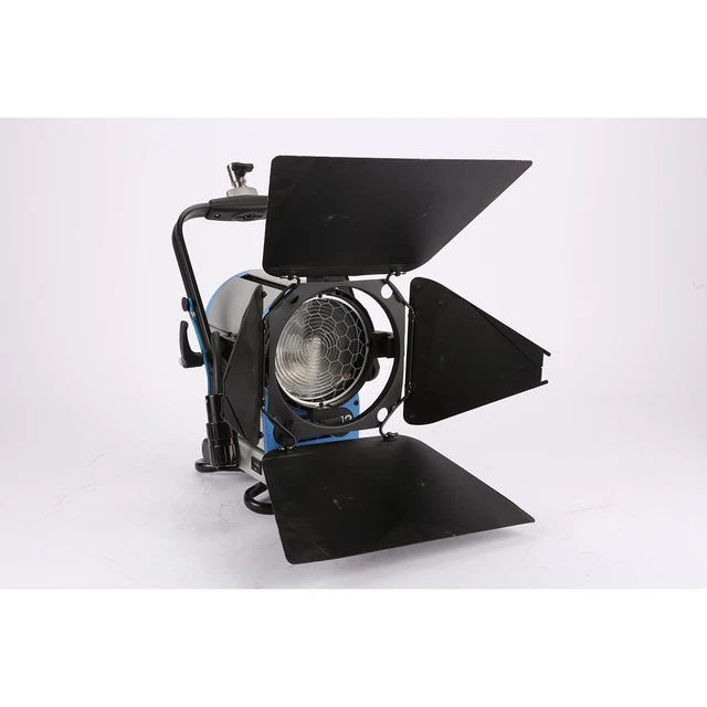 Arri D12 1200W HMI Fresnel Light System with Arri Electronic Ballast SKU#1577519 Arri D12 1200W HMI Fresnel Light System with Arri Electronic Ballast SKU#1577519