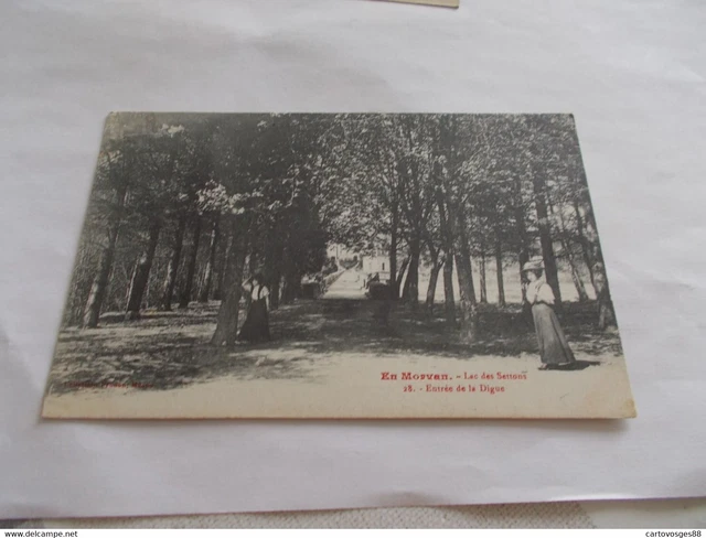 Cpa 58 Nievre En Morvan Lac Des Settons Entree De La Digue  Animees