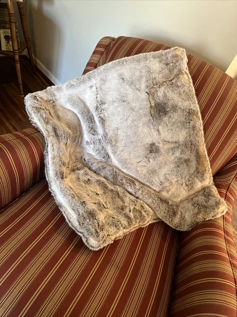 Almohada de piel sintética Magaschoni simulada Euro 26"x26""/NUEVA SIN ETIQUETAS