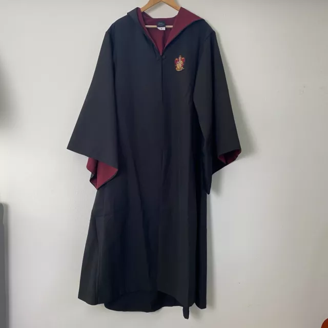 HARRY POTTER GRYFFINDOR Robe M Adult The Wizarding World of UNIVERSAL