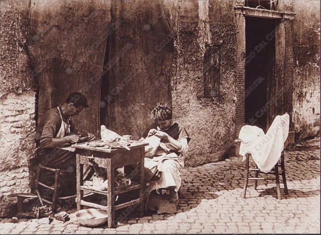 1905 ROMA Marito e moglie lavoro artigianale RISTAMPA Fotografia