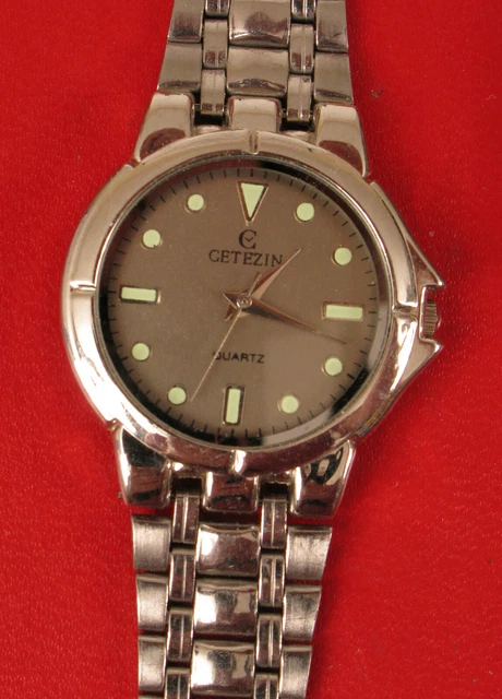 Montre Femme Vintage Multicouleur - Non Testée - Lot à Restaurer Ou Collection