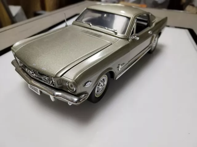 1/18 Solido Voiture Ford Mustang 1965