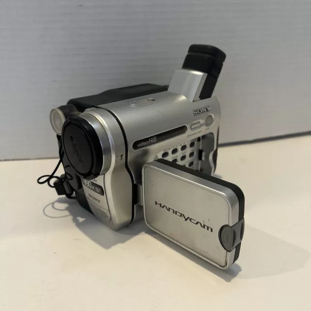 Sony CCD-TRV138 HandyCam Hi8 8mm Camcorder Video Camera