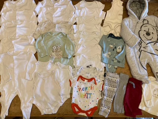 Newborn - 0-3 Months Unisex Neutral Clothes Bundle