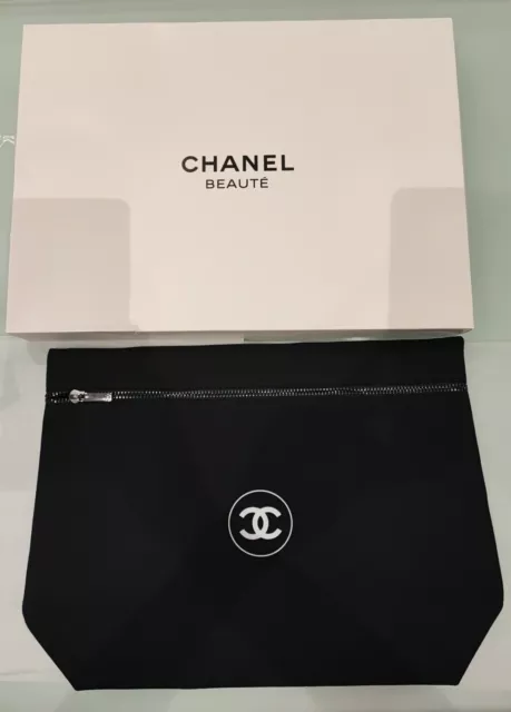 Pochette Chanel... Più Piccoli Omaggi Chanel... Introvabile...