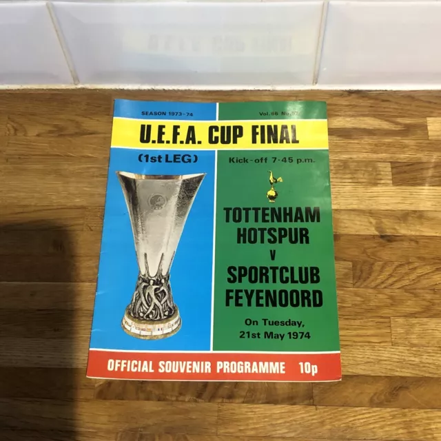 Tottenham Hotspur v Feyenoord 21/05/74 UEFA Cup Final 1st Leg 1973-74.