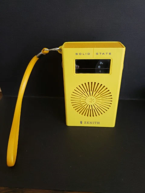 Vintage Zenith Transistor Radio Model RE-10P
