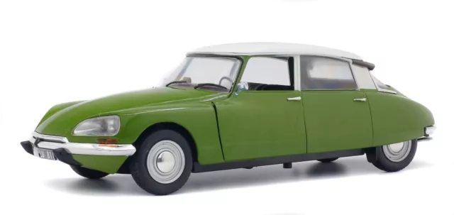 CITROËN D Spécial (DS) 1972 Vert Muscinée - 1:18 SOLIDO S1800703