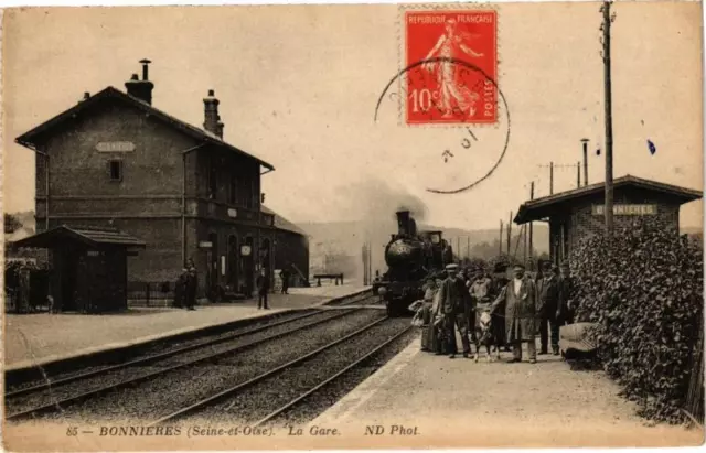 CPA AK BONNIERES - La Gare (211384)
