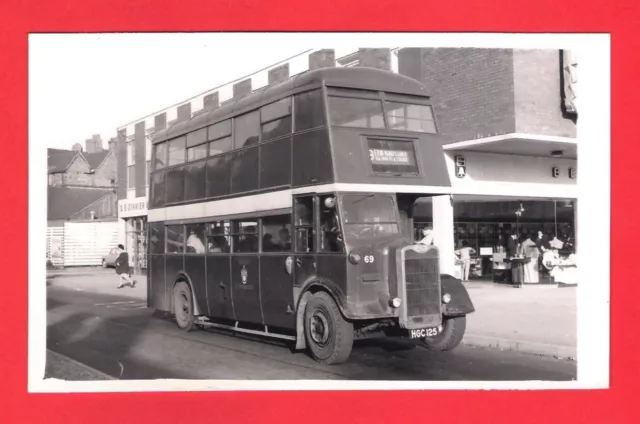 Bus Photo ~ Burton Corporation 69: HGC125 - 1945 London Park Royal Guy Arab II