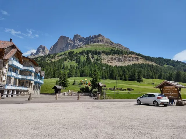Dolomiti Trentino, Passo di Costalunga settimana luglio montagna estate 2024