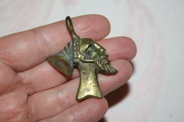 art ethnique, ancien pendentif africain en bronze 38 gr 5x4 cm