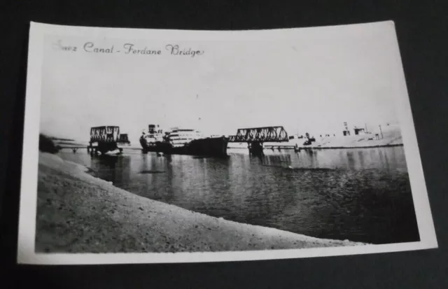 EGYPTE Ancienne carte postale photo réelle - Cargo passant le pont Ferdane...