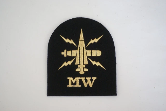 BRITISH ROYAL NAVY Mine Warfare ordinary seaman rank badge £3.18