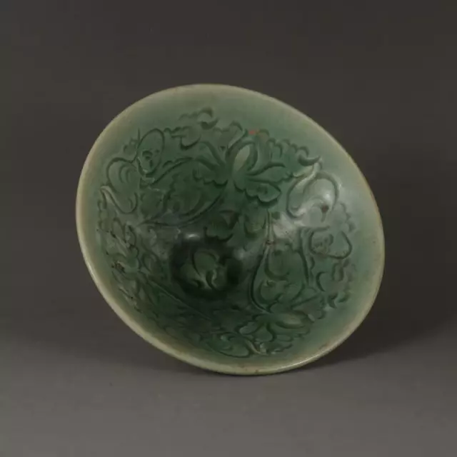 Chinese Song Jizhou Kiln Cracked Porcelain Celadon Carved Flower Bowl 5.3 inch