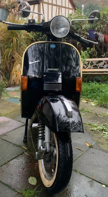 Biete sehr gut erhaltene Vespa PX 125, Bj 1998, 7533 km