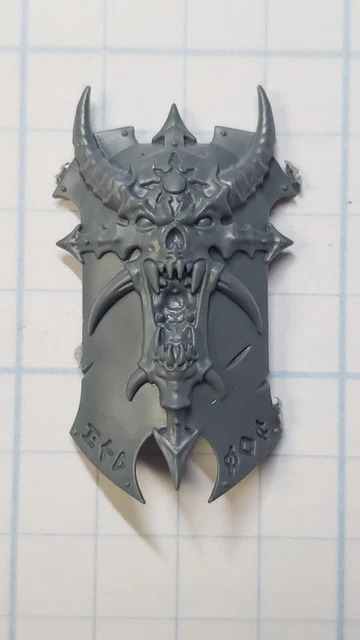 Age of Sigmar Slaves to Darkness Bits Chaos Lord Eternus Skull Engraved Shield