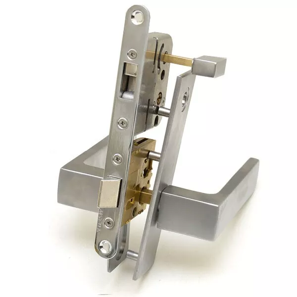 Southco Boat Locking Door Latch MA-99-202-2-20 | Chaparral Satin