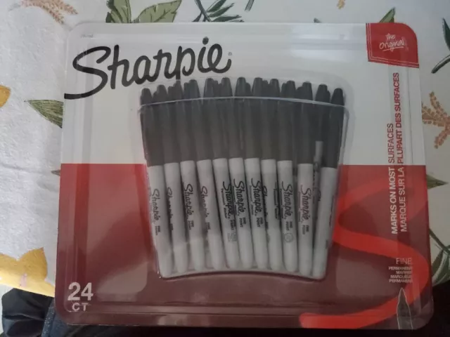 Sharpie Permanent Markers, Fine Tip, Black, 24/Pack (2042918