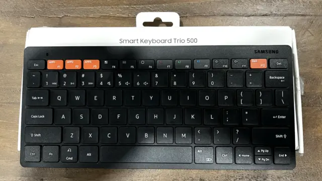 Samsung Smart Keyboard Trio 500, Black - New Open Box
