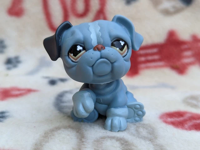 Littlest Pet Shop LPS Blue Bulldog #668 Green & Brown Clover Eyes Blue 2007
