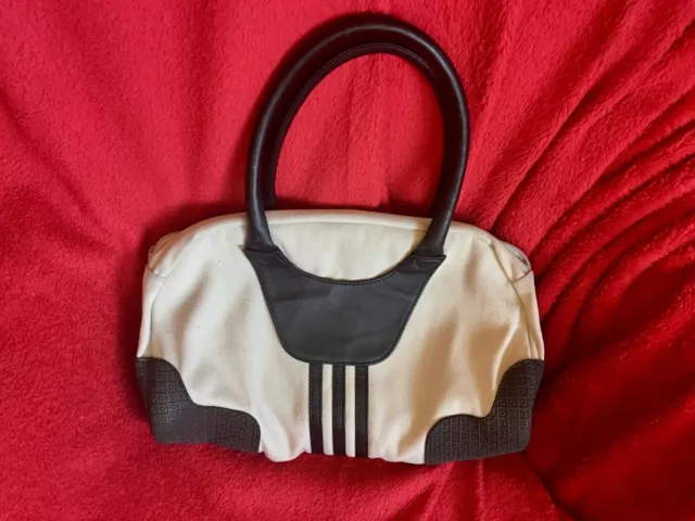 Joli Petit Sac Adidas
