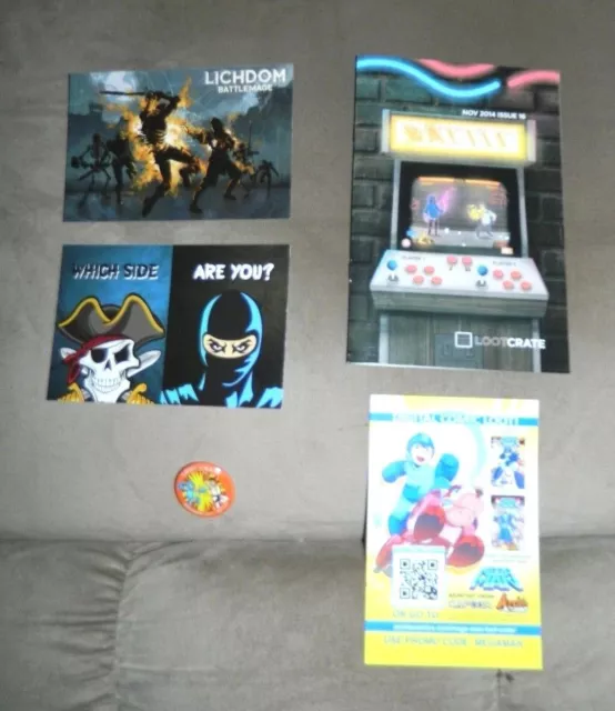 Rare Loot Crate Issue 16 November 2014 Magazine & Pin Back Button Battle + Extra