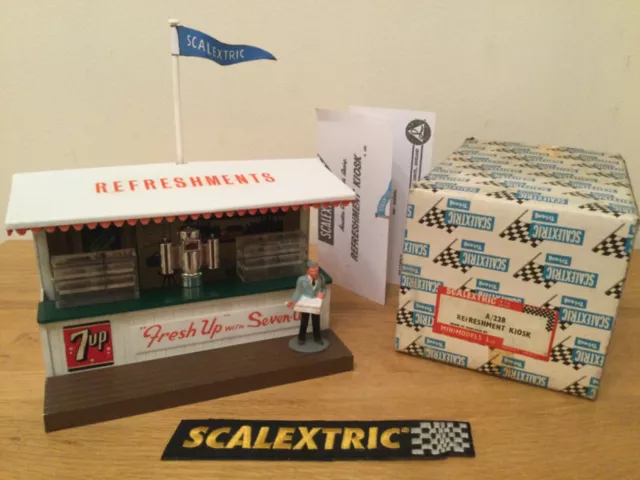 Scalextric Vintage '7 Up' Refreshment Kiosk - Outstanding  Condition  A228 Boxed