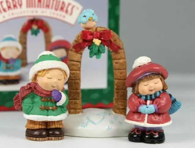 Hallmark Merry Miniatures Christmas Figurines "Bashful Mistletoe" 3 Pc Set 1996